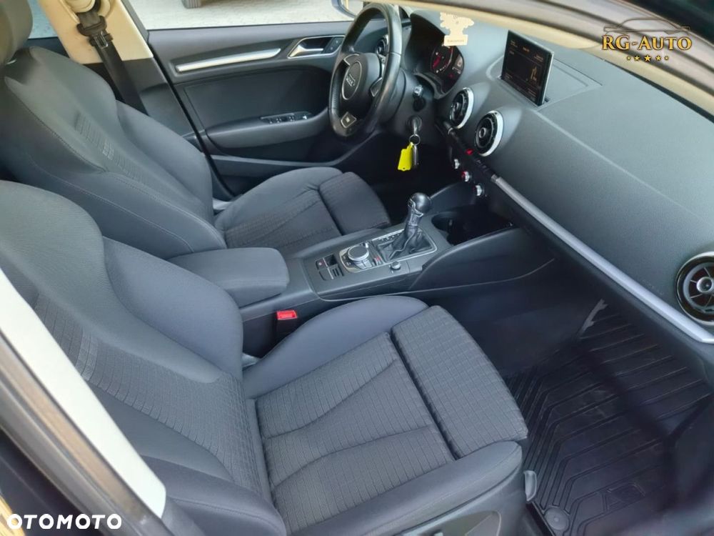 Audi A3 Sportback - 32