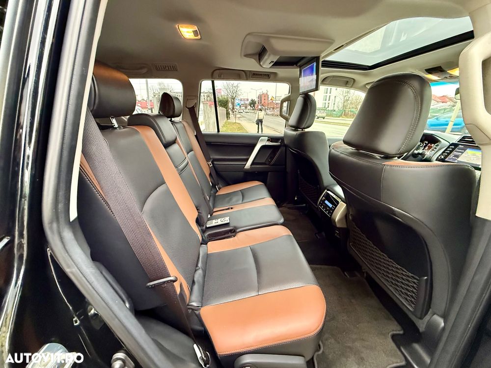 Toyota Land Cruiser 2.8l D-4D 204 CP A/T Luxury Black Matte Edition - 13