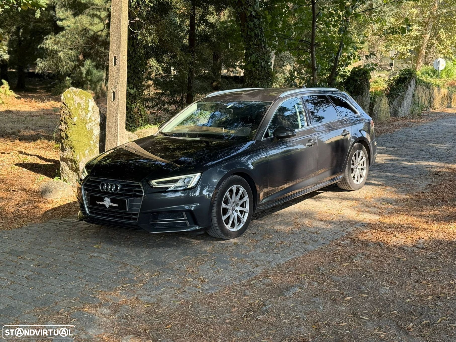 Audi A4 2.0 TDI S-line S tronic - 1