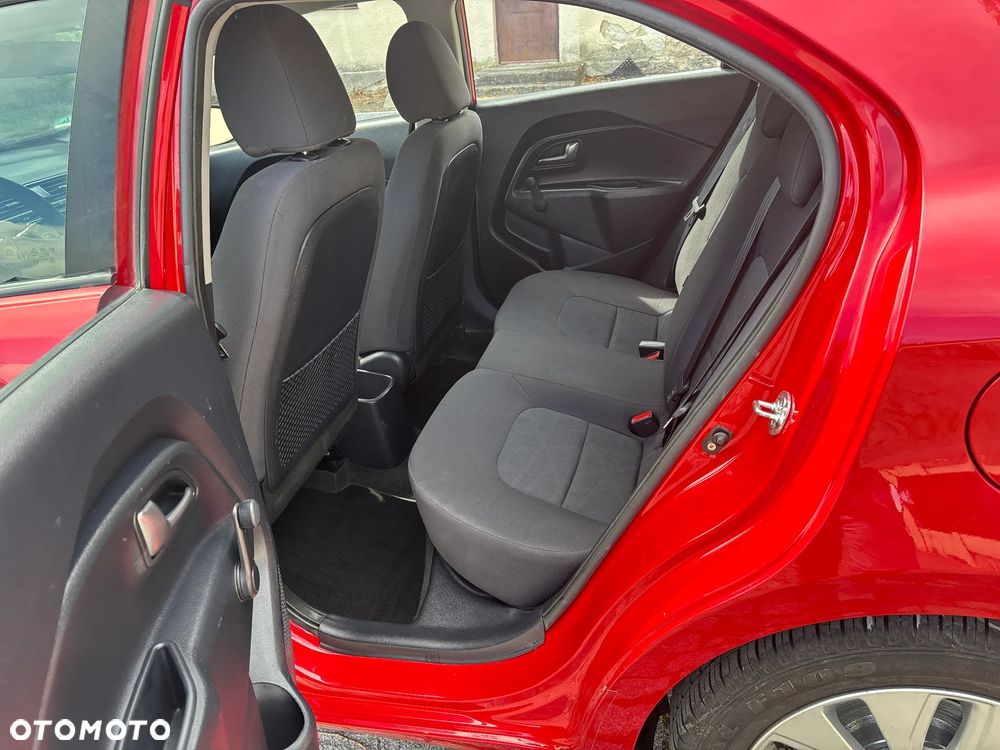 Kia Rio 1.2 Attract - 16