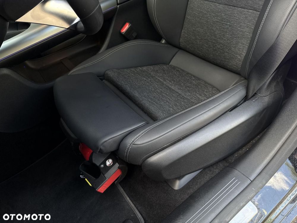 Mercedes-Benz CLA 200 mHEV 8G-DCT - 15