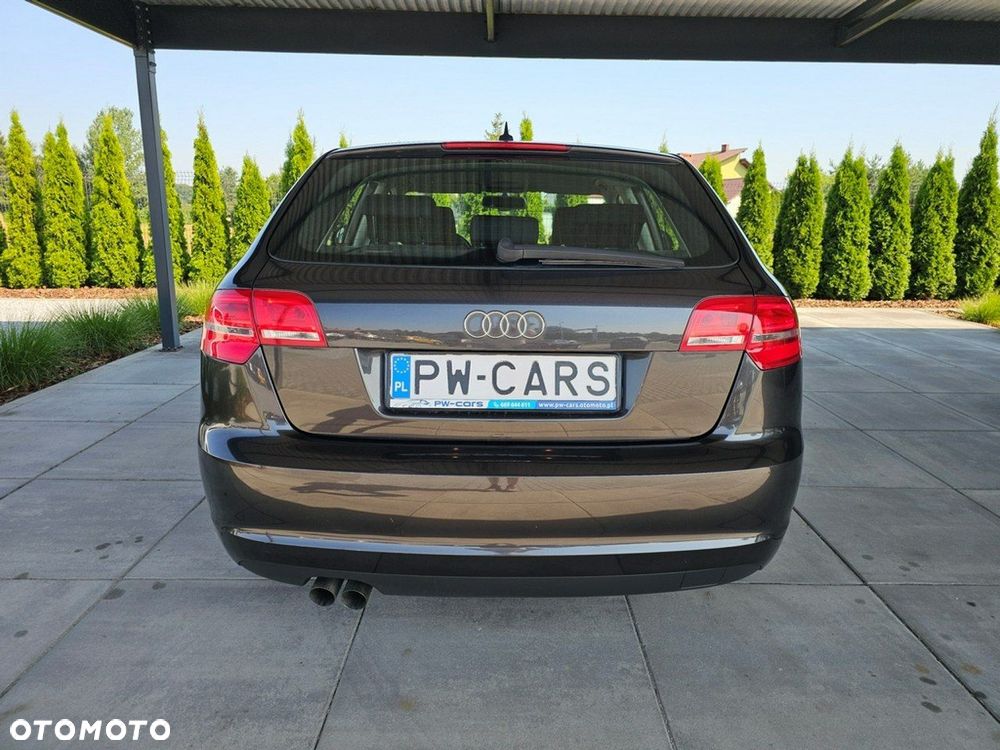 Audi A3 Sportback - 8