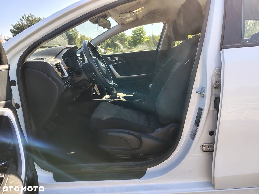 Kia Ceed 1.0 T-GDI ISG GT Line - 25