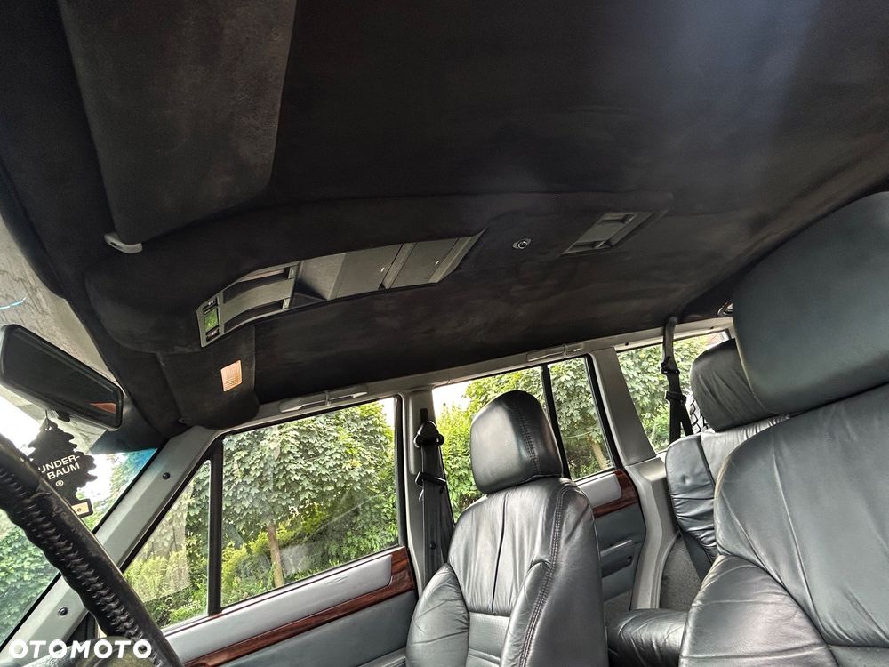 Jeep Cherokee - 12