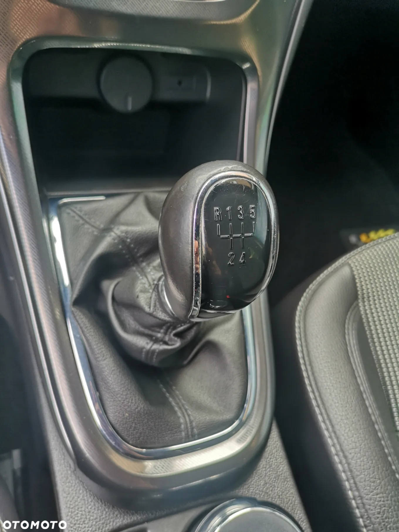 Opel Astra 1.6 Innovation - 18