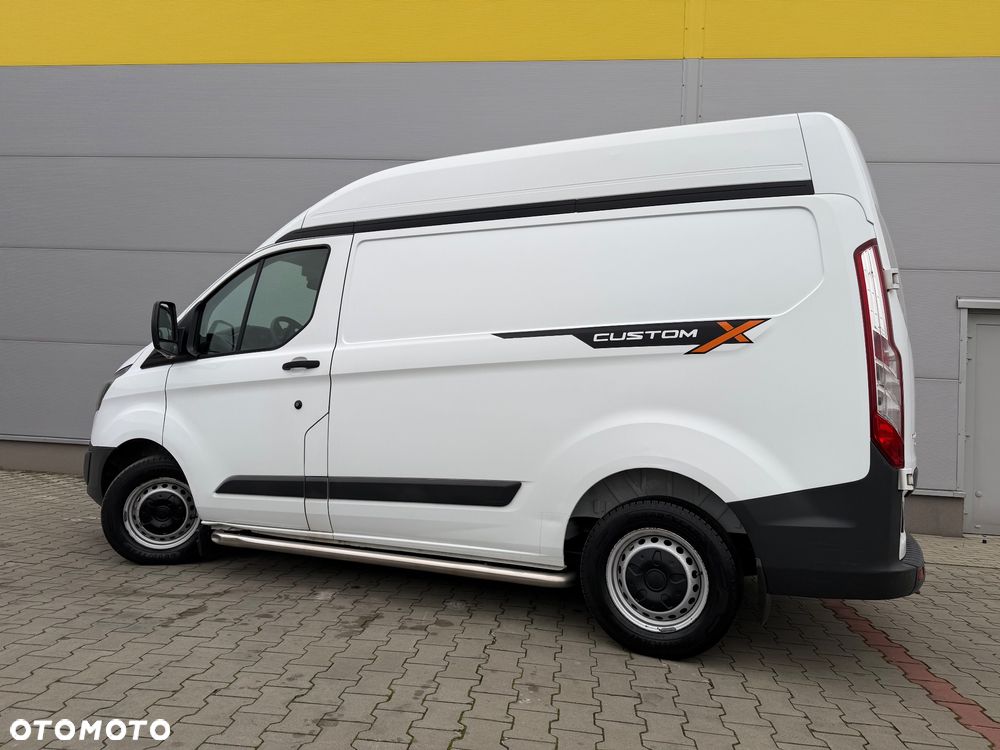 Ford TRANSIT CUSTOM - 17