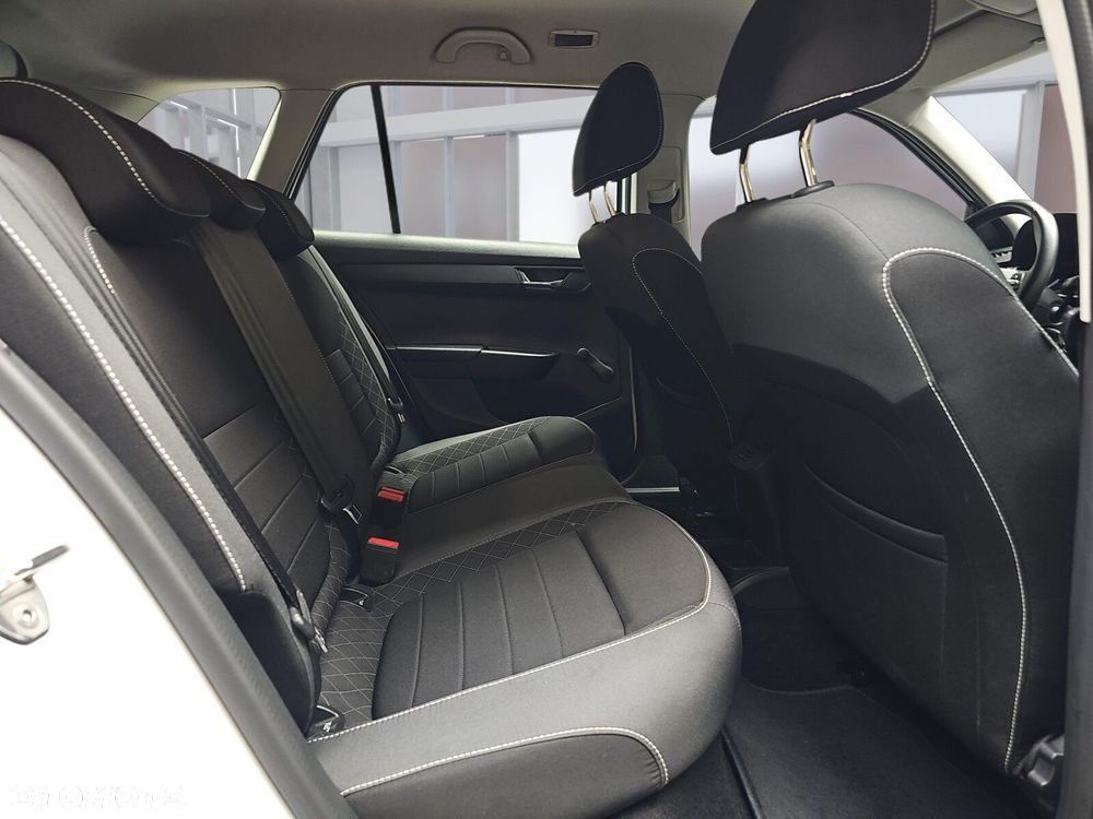 Skoda Fabia 1.0 TSI Ambition - 12