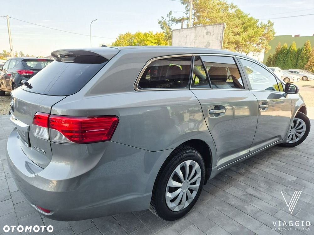 Toyota Avensis 1.8 Sol EU5 - 3