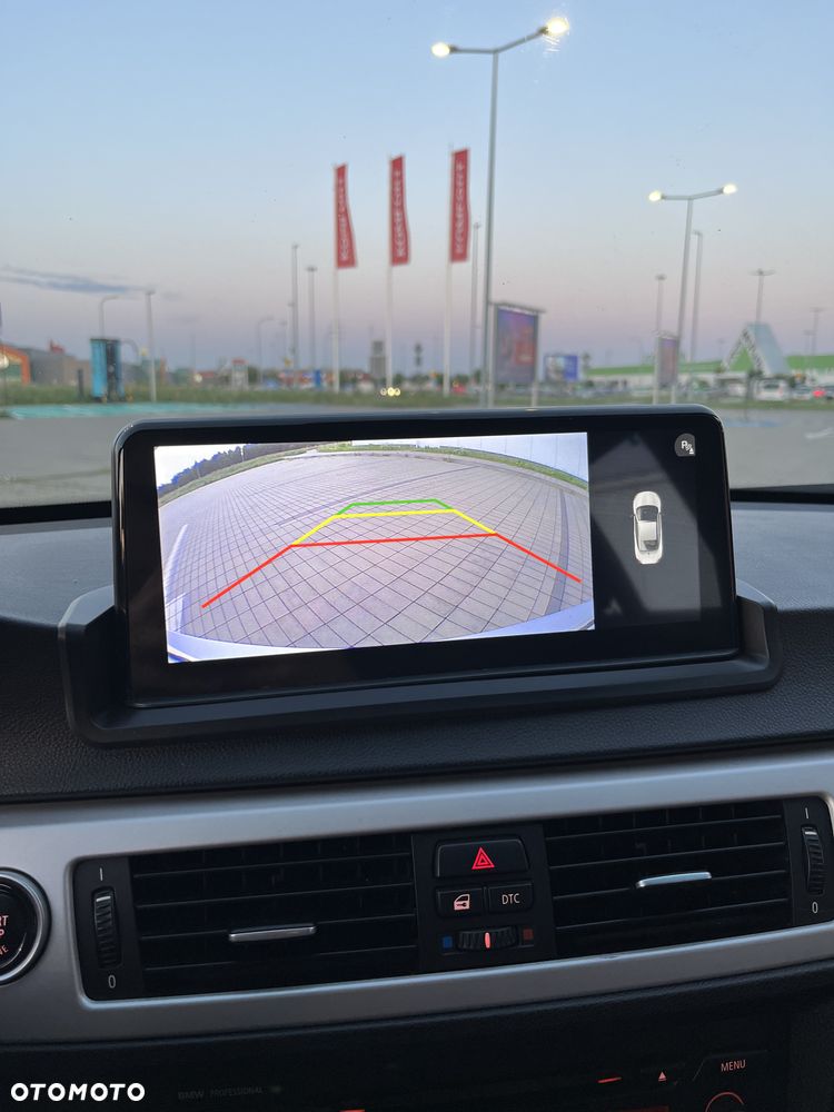 BMW Seria 3 318i - 5