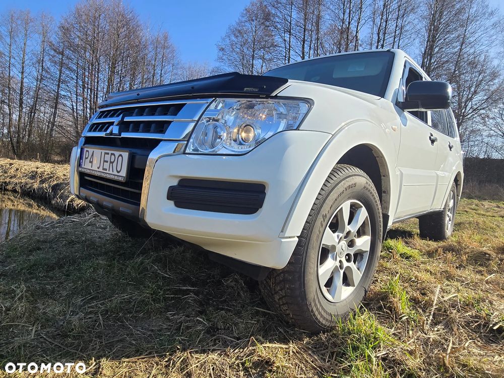 Mitsubishi Pajero - 8