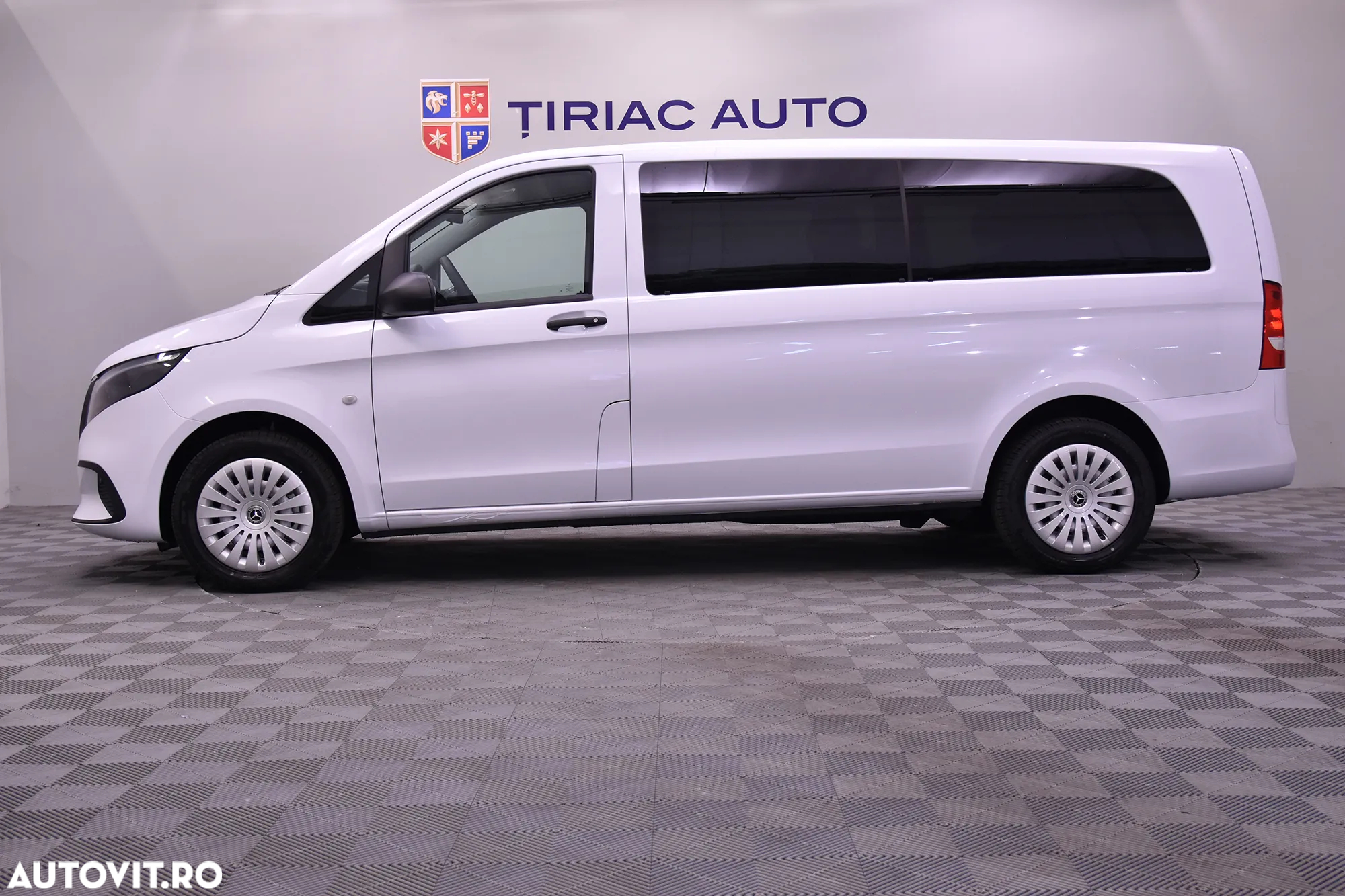 Mercedes-Benz Vito 114 CDI Tourer Extralang HA Aut. PRO - 2