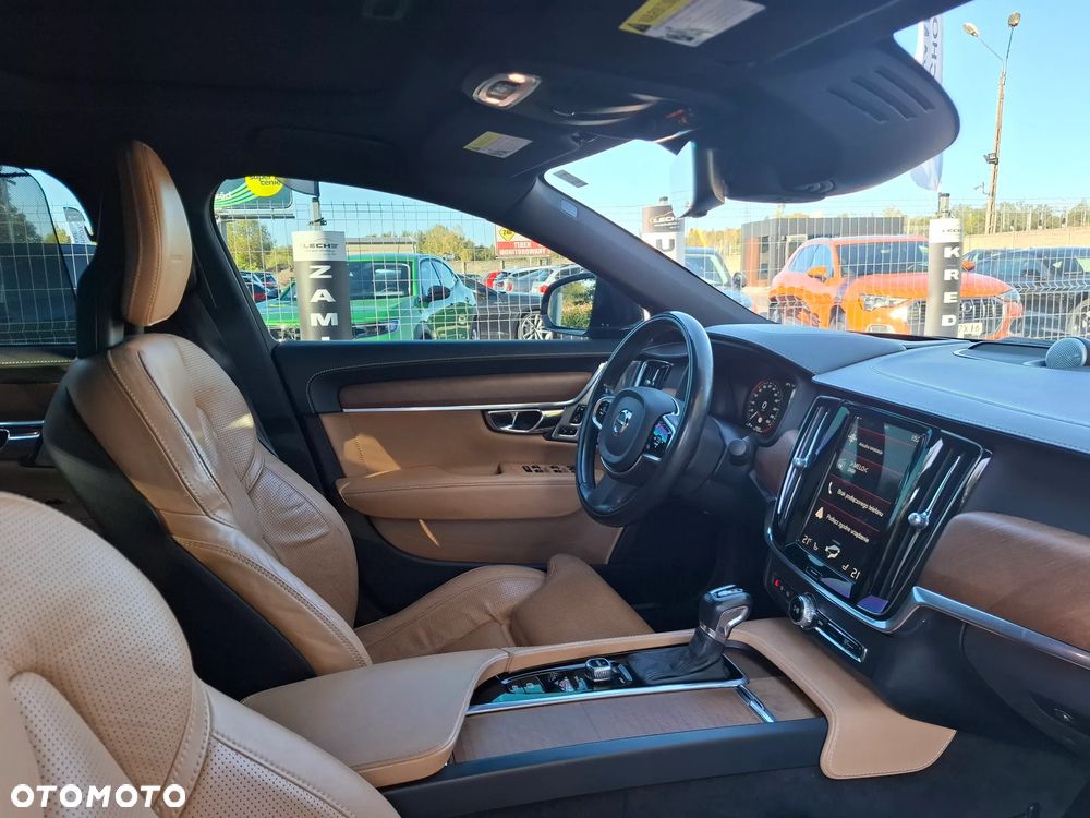 Volvo S90 - 28