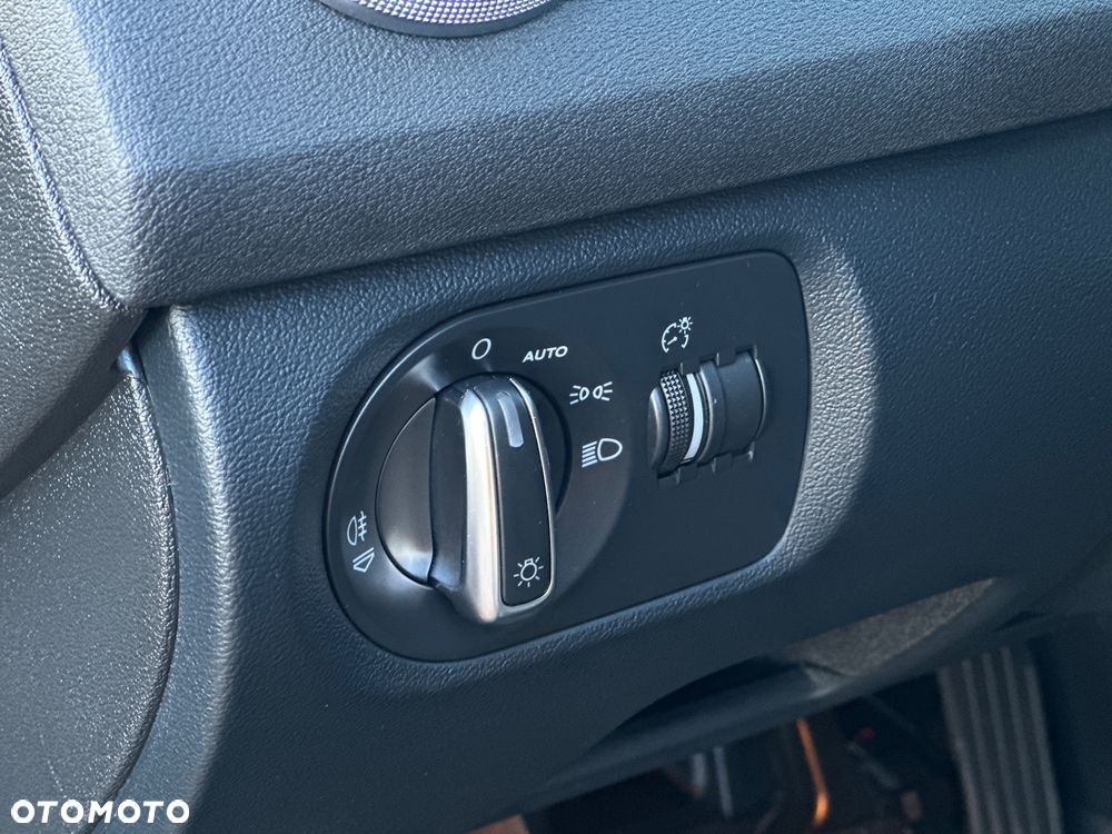 Audi A3 Sportback 1.4 TFSI Ambition - 24