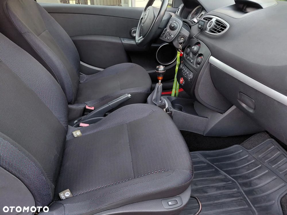 Renault Clio 1.6 16V Edition Dynamique - 19