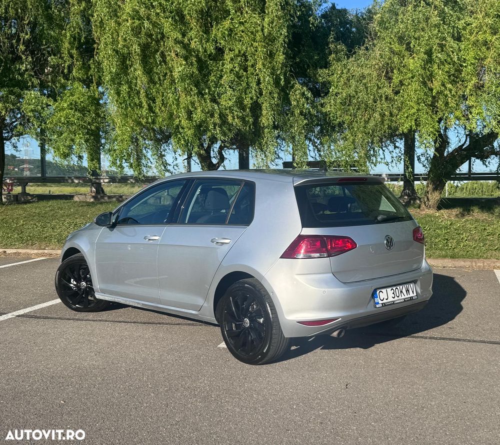 Volkswagen Golf 1.6 TDI BMT Comfortline - 3