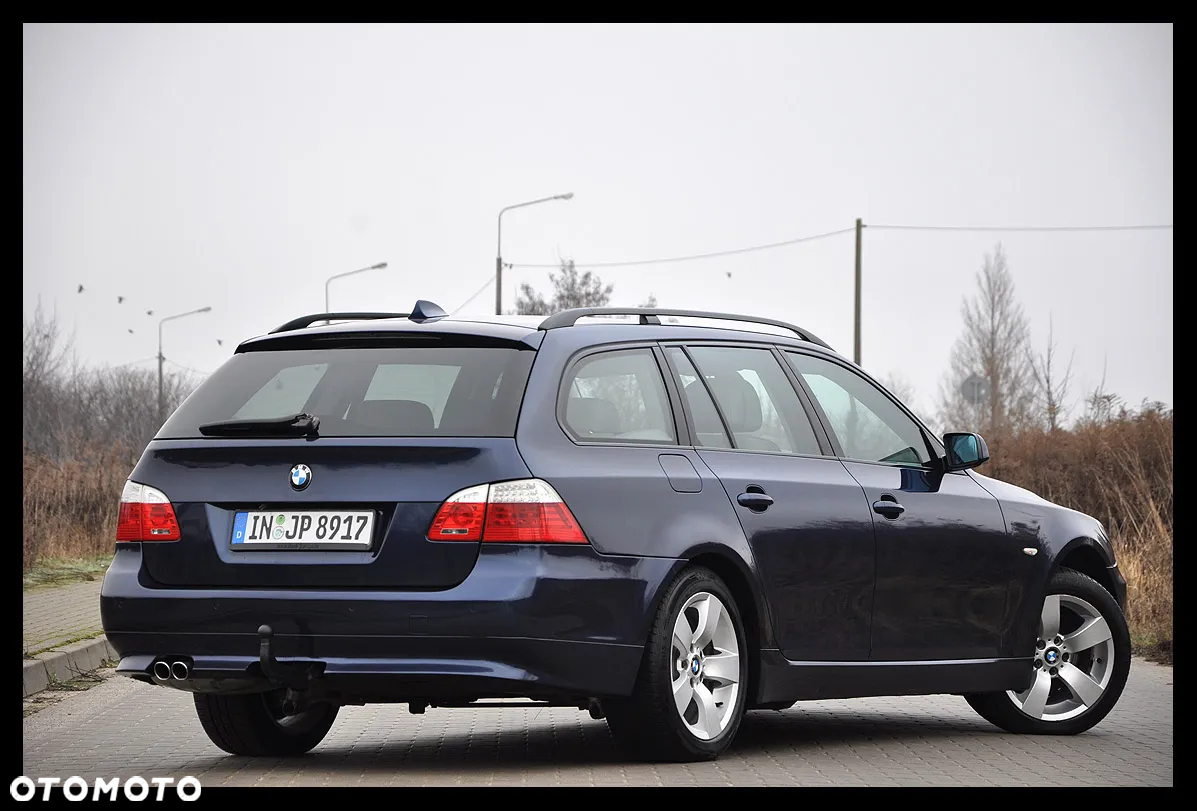 BMW Seria 5 525xi Touring Edition Lifestyle - 3