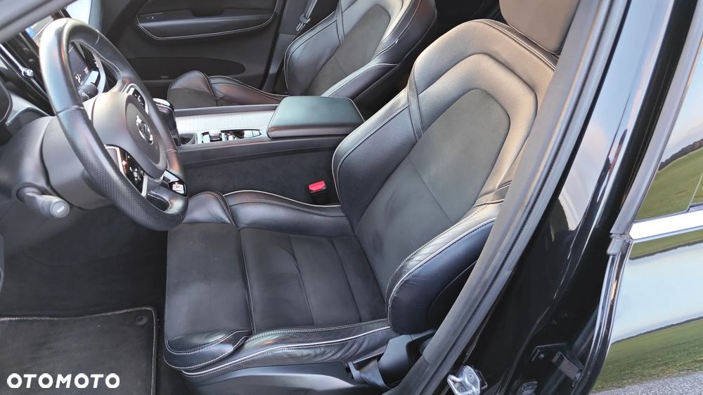 Volvo XC 60 D3 R-Design - 30