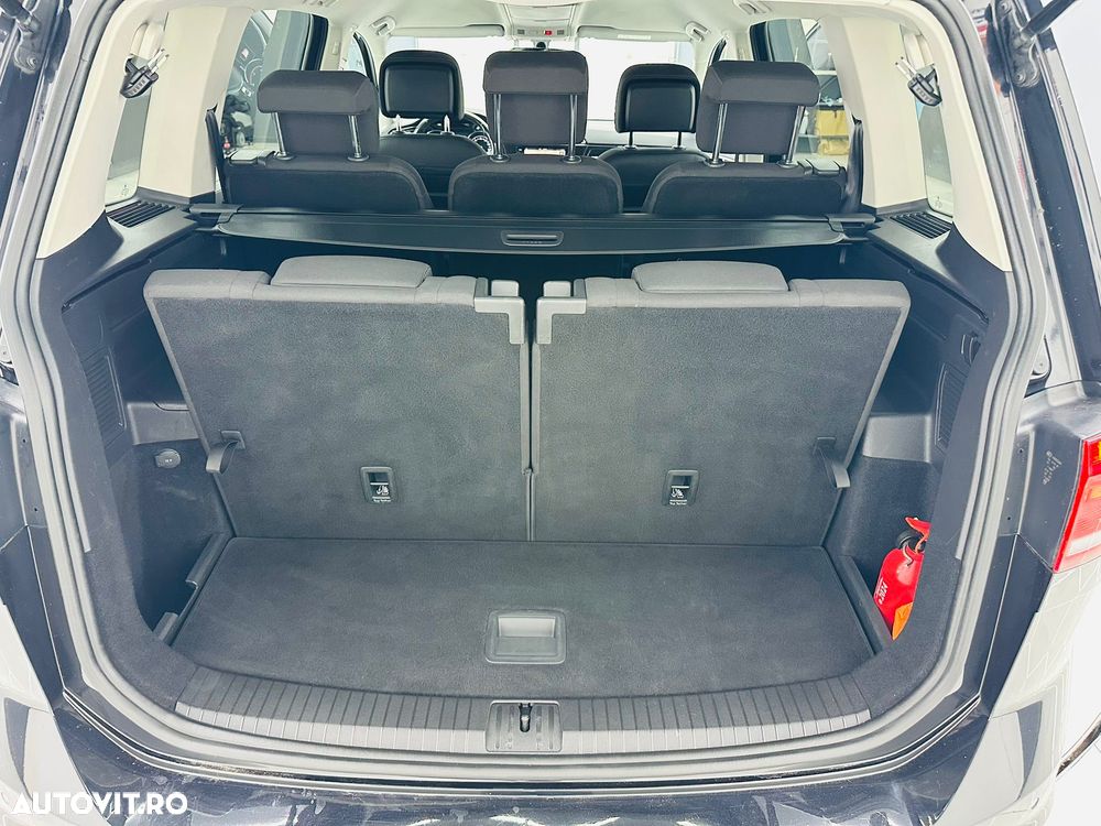 Volkswagen Touran 1.6 TDI SCR (BlueMotion Technology) Comfortline - 18