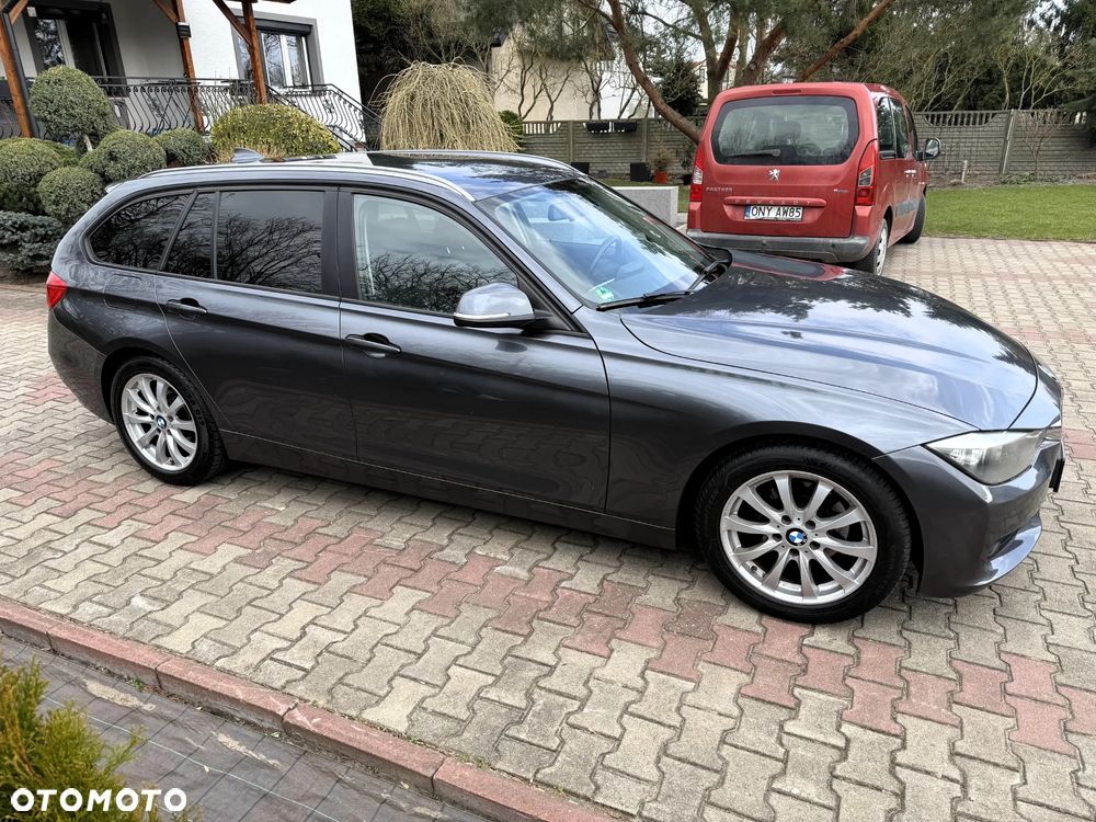 BMW Seria 3 318d - 4
