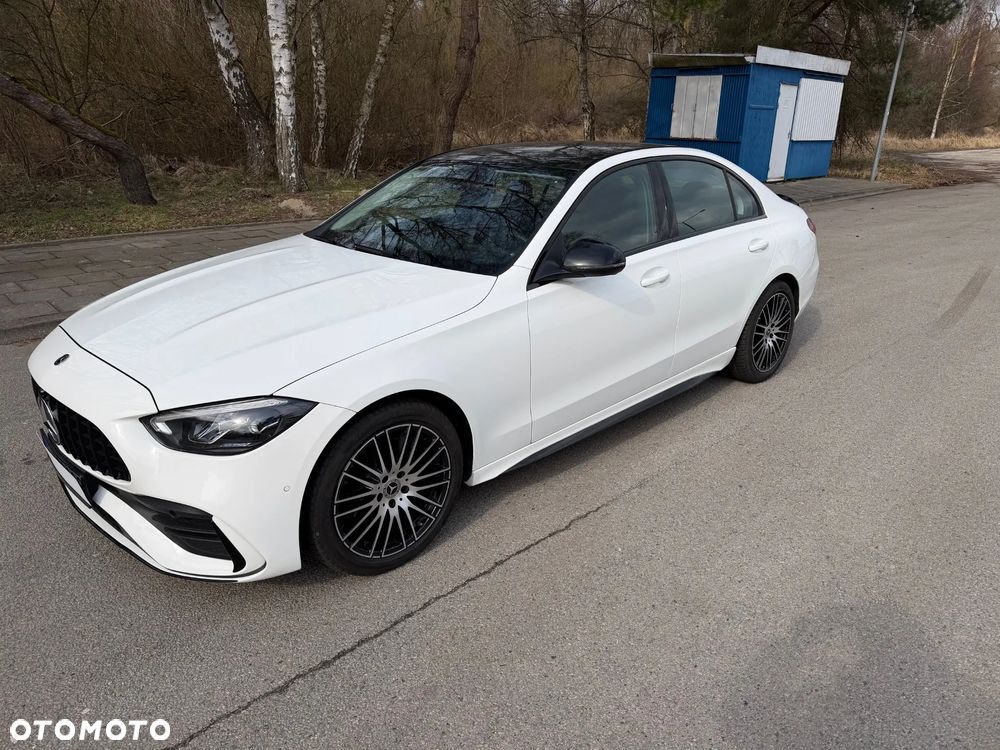 Mercedes-Benz Klasa C 180 mHEV - 25