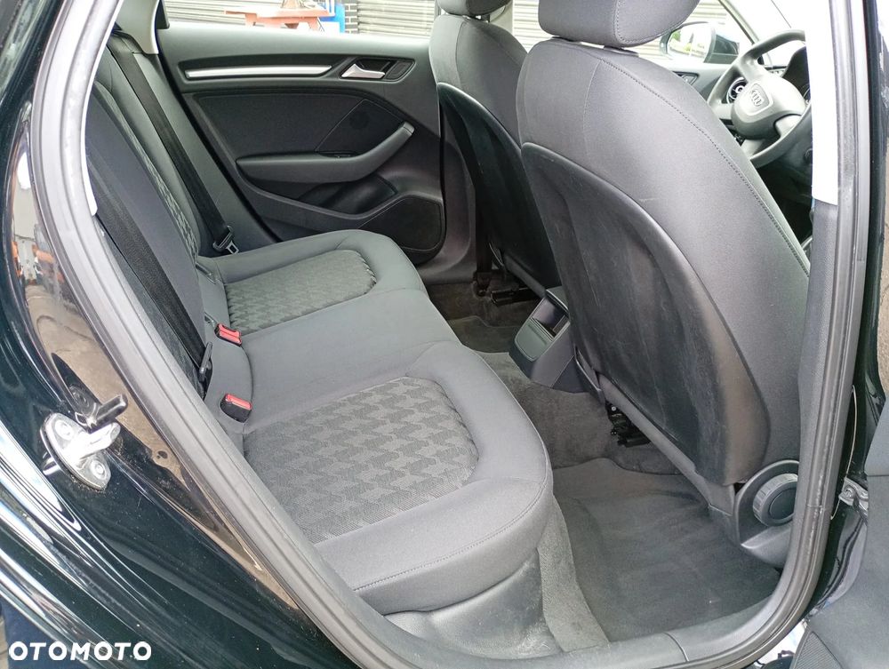 Audi A3 Sportback 1.2 TFSI Ambition - 9