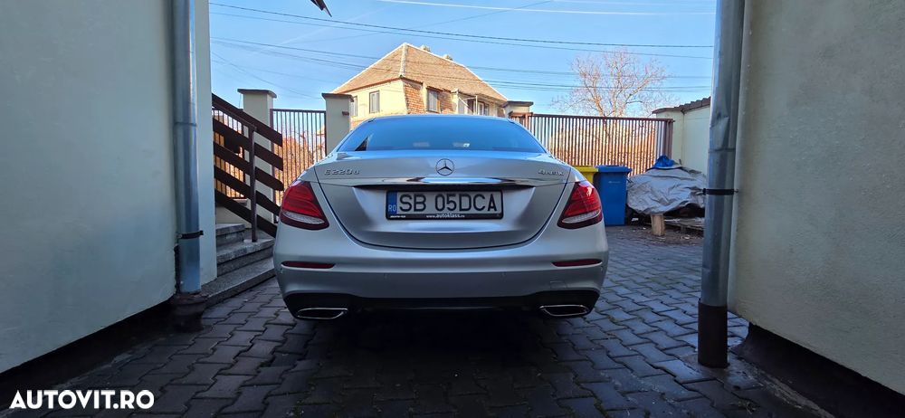 Mercedes-Benz E 220 d 4MATIC Aut. - 5