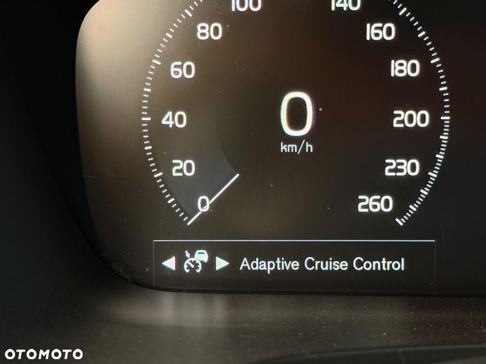 Volvo V90 B4 D Geartronic Momentum Pro - 27