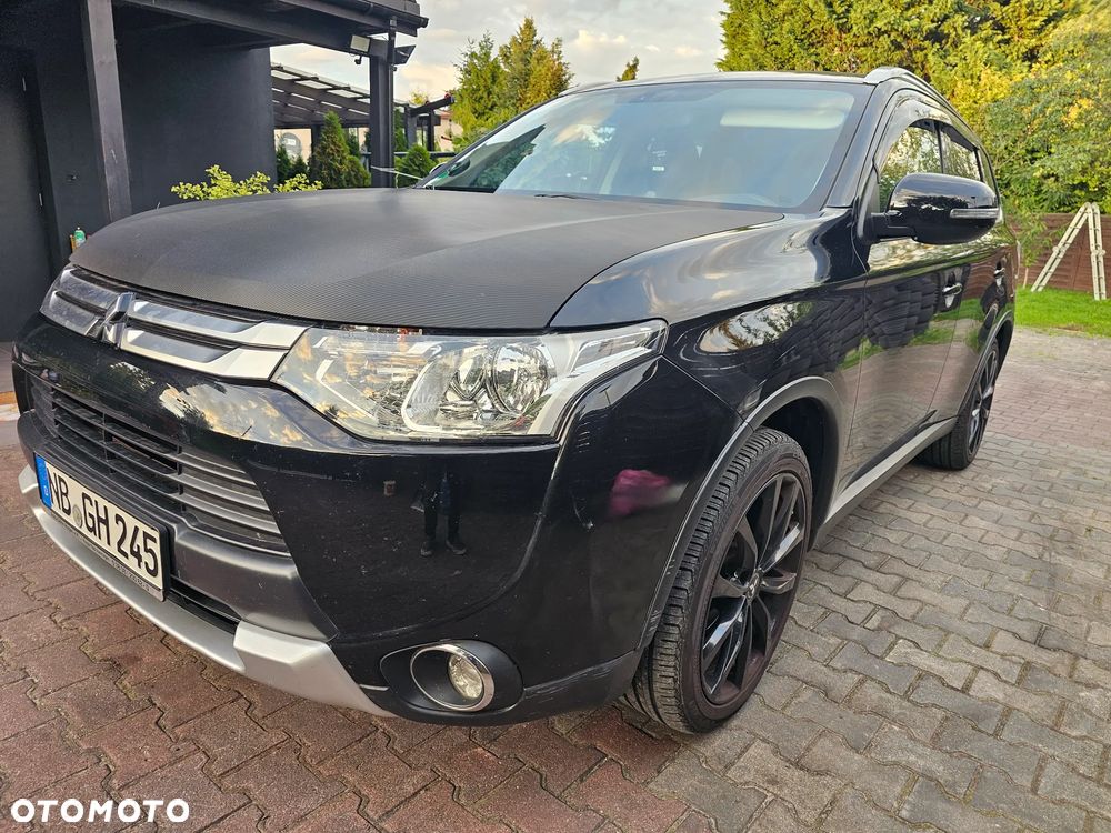 Mitsubishi Outlander 2.2 DI-D 4WD Diamant Edition - 3