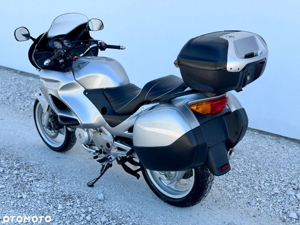 Honda Deauville - 16