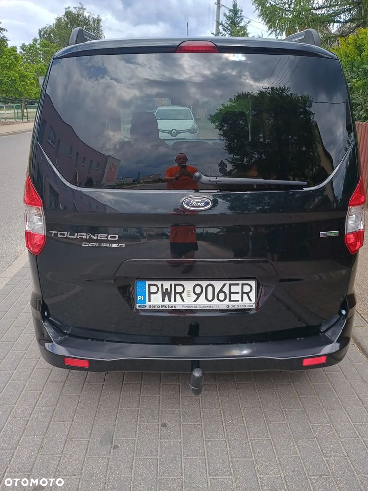 Ford Tourneo Courier 1.0 EcoBoost Titanium - 7