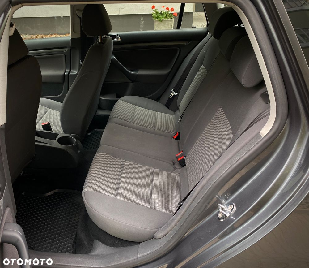 Volkswagen Golf 1.6 Comfortline - 6