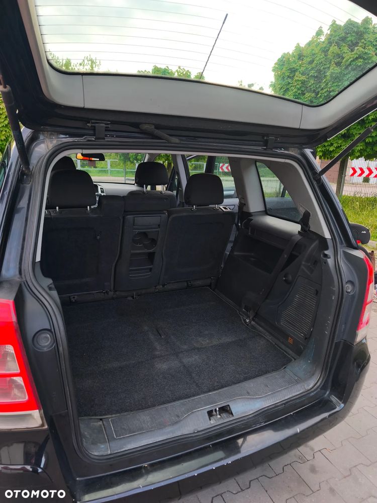 Opel Zafira 1.6 - 10