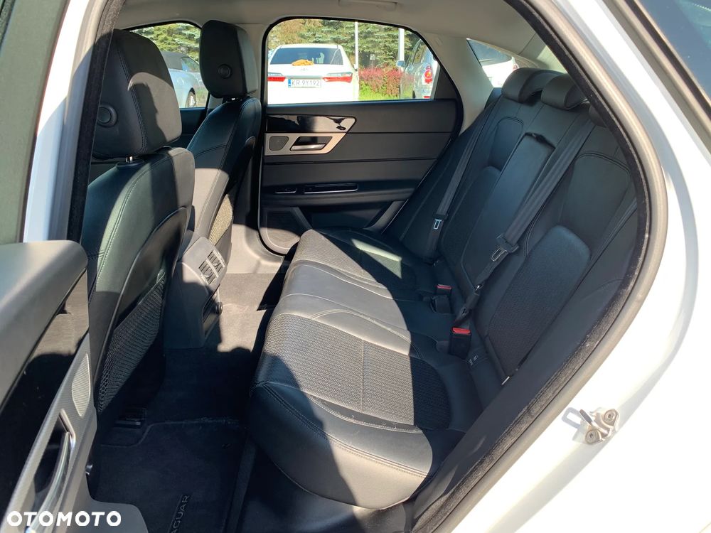 Jaguar XF 2.0 i4D Prestige - 20