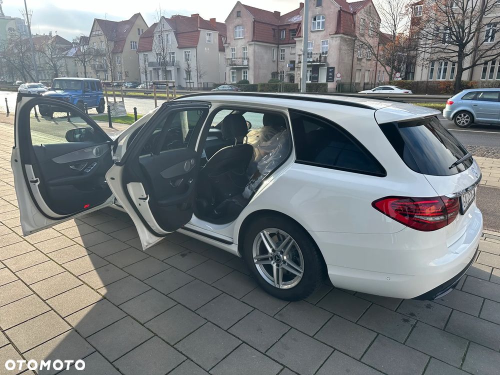 Mercedes-Benz Klasa C 220 d T 9G-TRONIC - 14