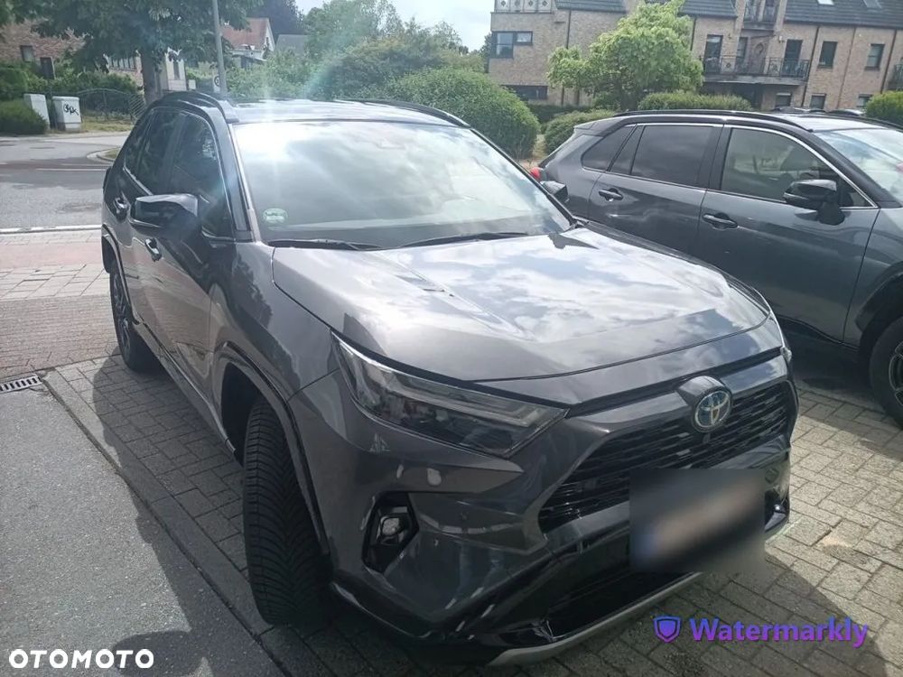 Toyota RAV4 - 1