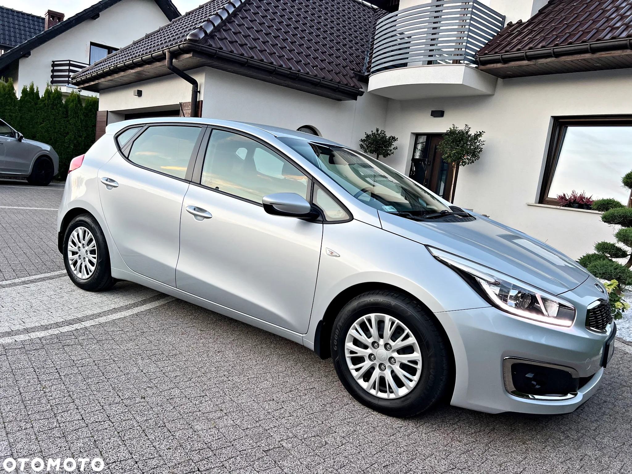 Kia Ceed Cee'd 1.6 GDI L Business Line - 18
