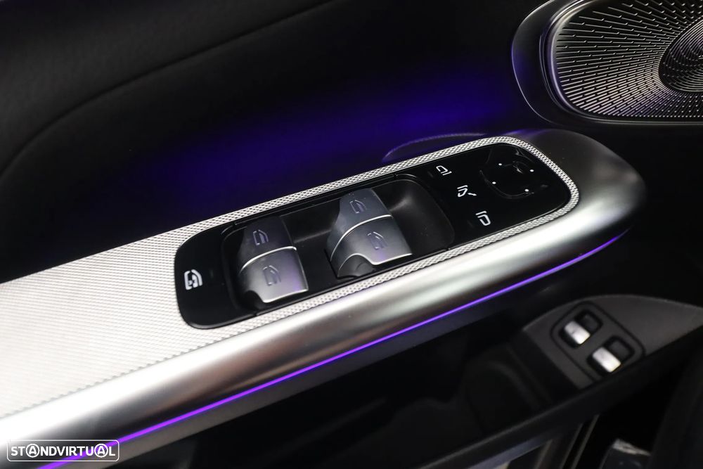 Mercedes-Benz GLC 300 e 4Matic 9G-TRONIC Edition AMG Line - 26
