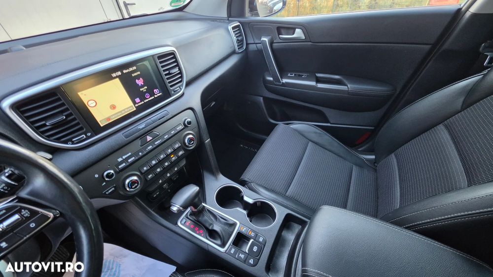 Kia Sportage 1.6 T-GDI AWD DCT PLATINUM - 11