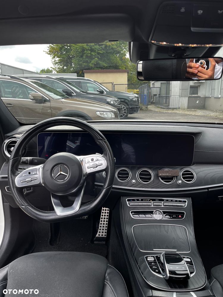 Mercedes-Benz Klasa E 220 d 4-Matic AMG - 2