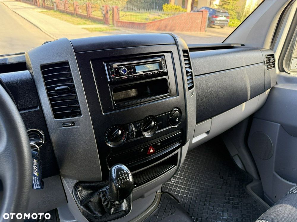 Mercedes-Benz Sprinter - 8