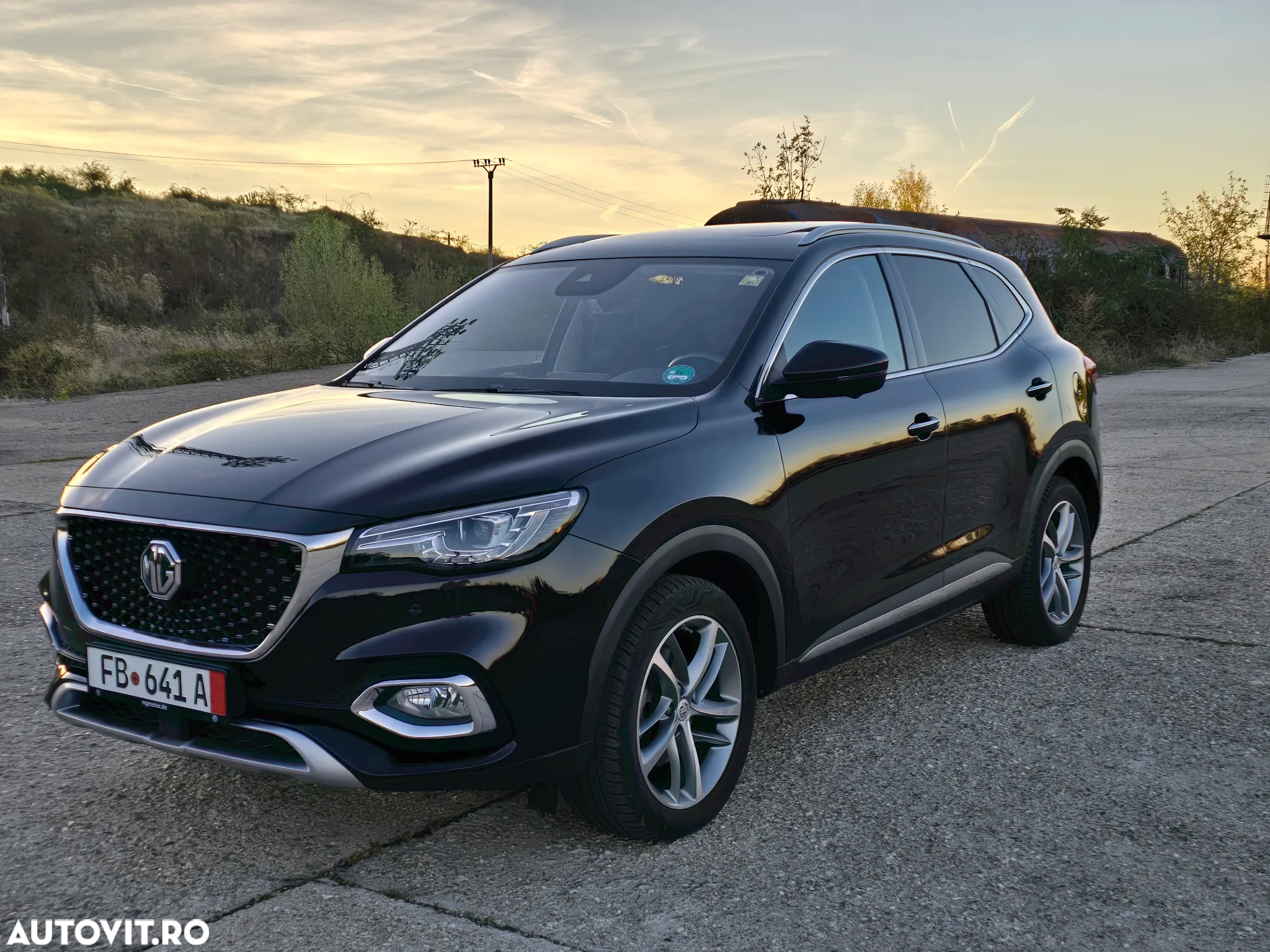 MG EHS 1.5T-GDI PHEV Luxury - 2