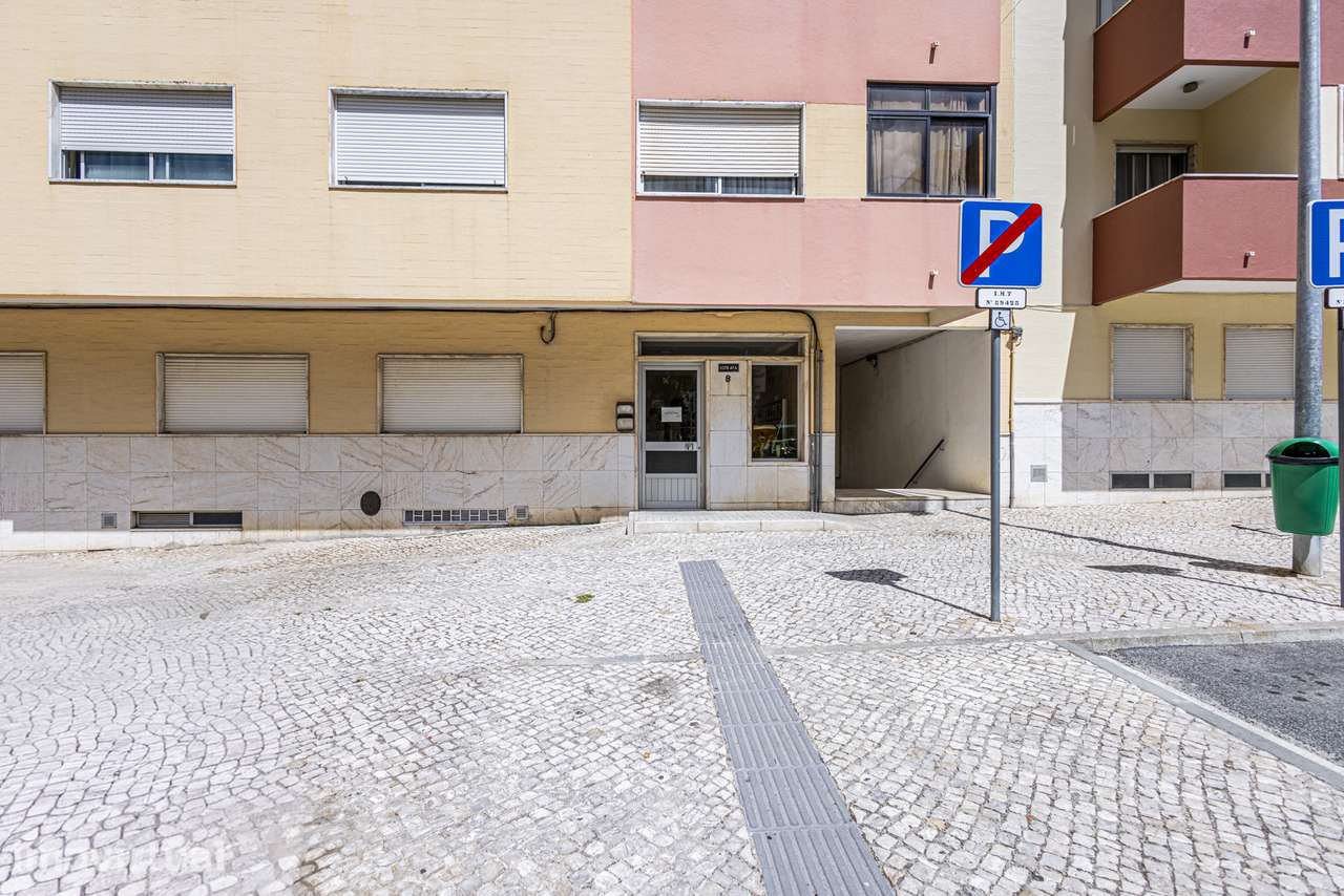 Apartamento T2 com Arrecadação na Amadora – Venteira - Grande imagem: 3/25