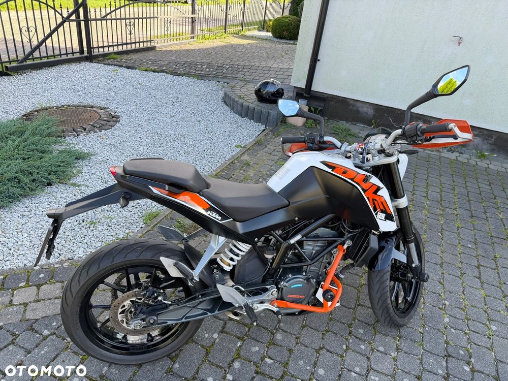 KTM Duke 125 - 8