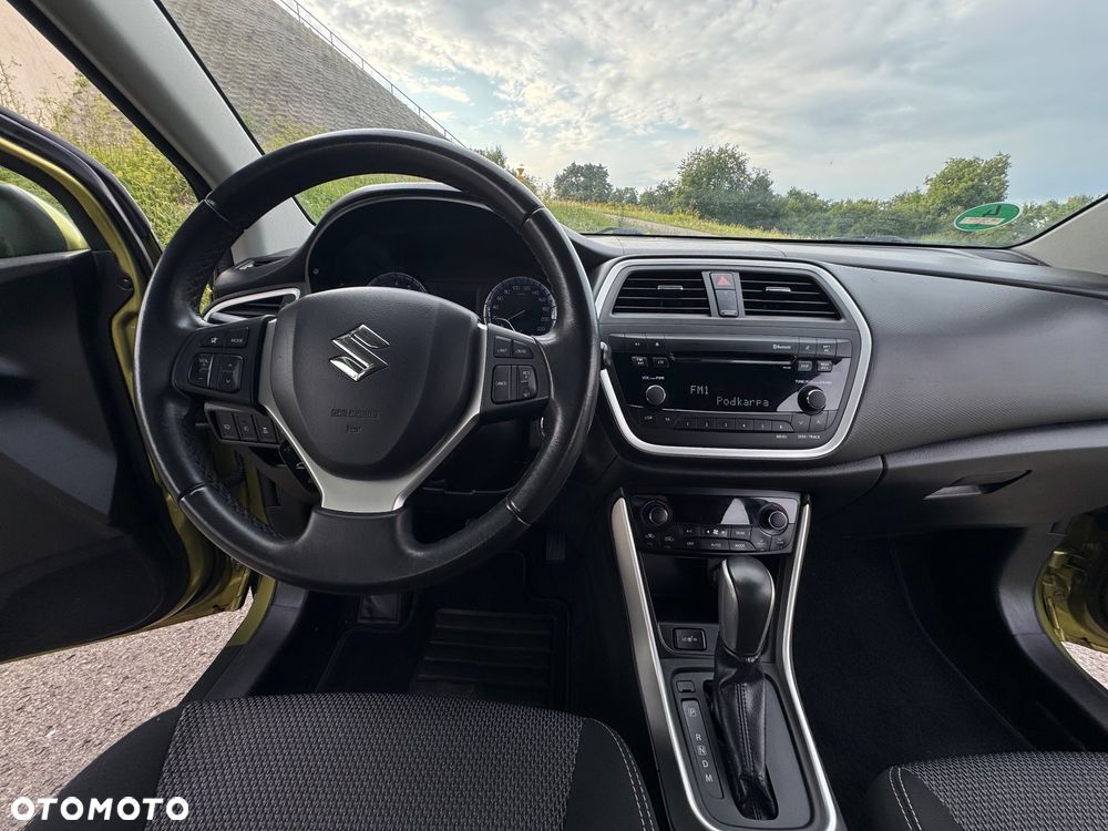 Suzuki SX4 S-Cross 1.6 VVT CVT 4x2 Comfort+ - 32