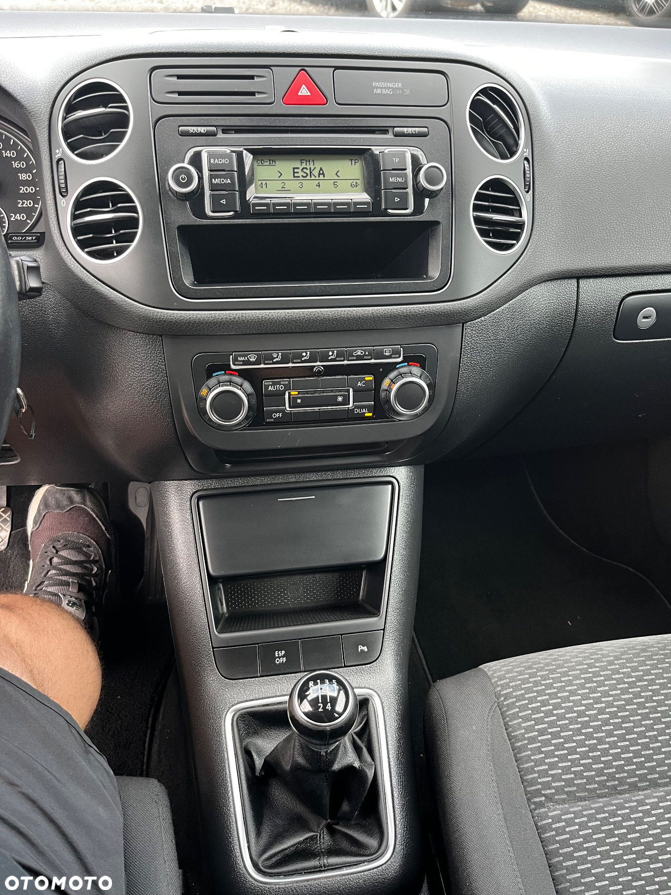 Volkswagen Golf Plus 1.6 TDI BlueMot Comfortline - 12