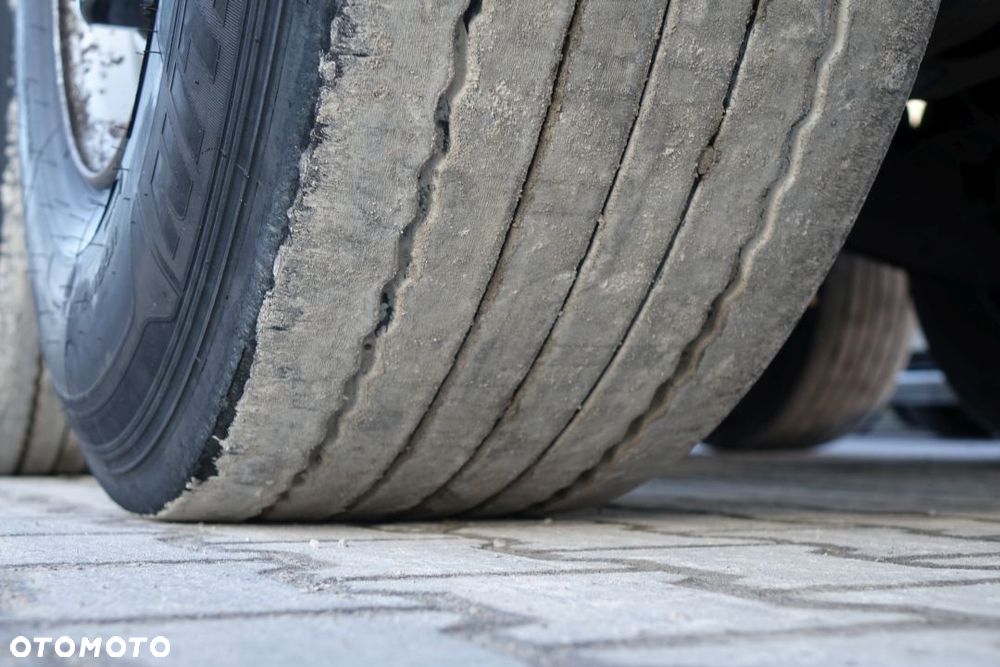 Lamberet CHŁODNIA / SR2 / CARRIER VECTOR 1550 / SAF / DRUKARKA / KOSZ NA KOŁO ZAPASOWE - 17