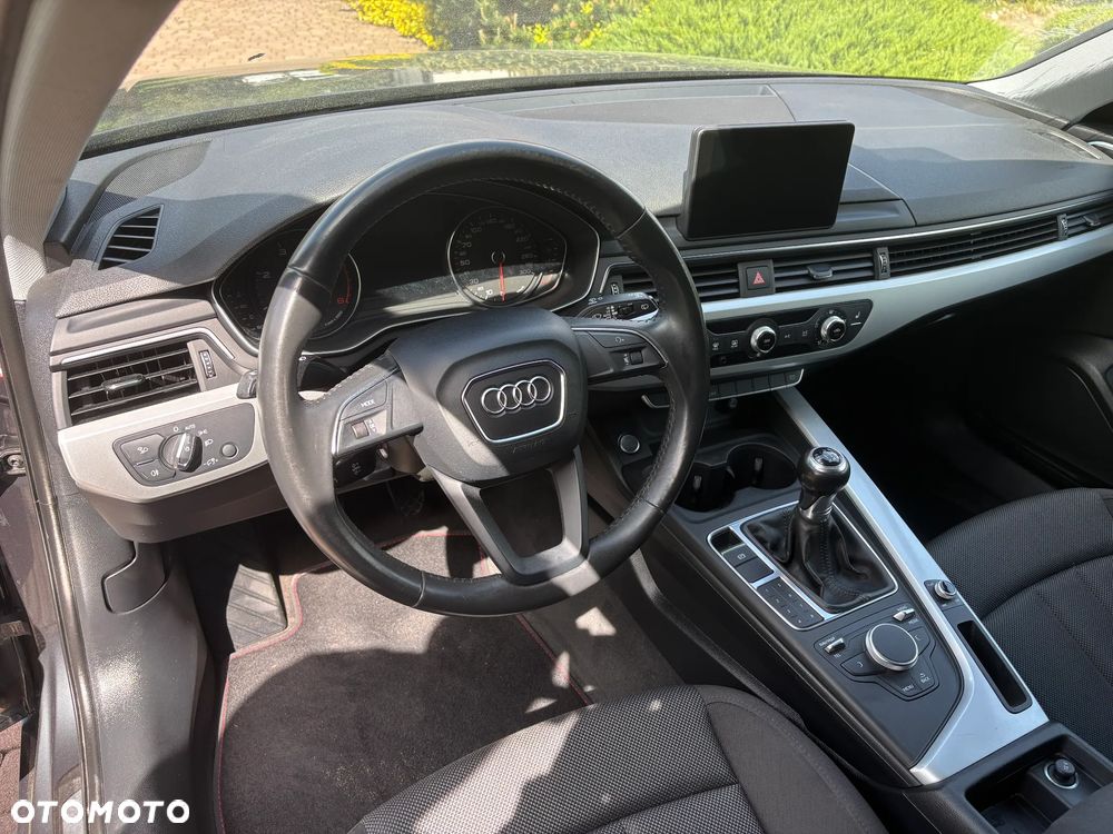 Audi A4 Avant 2.0 TDI DPF clean diesel Attraction - 20