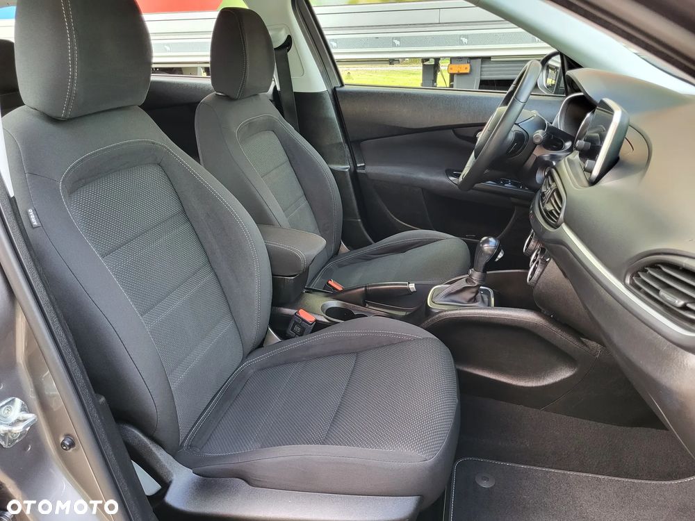 Fiat Tipo 1.6 E-Torq 16v Lounge - 31