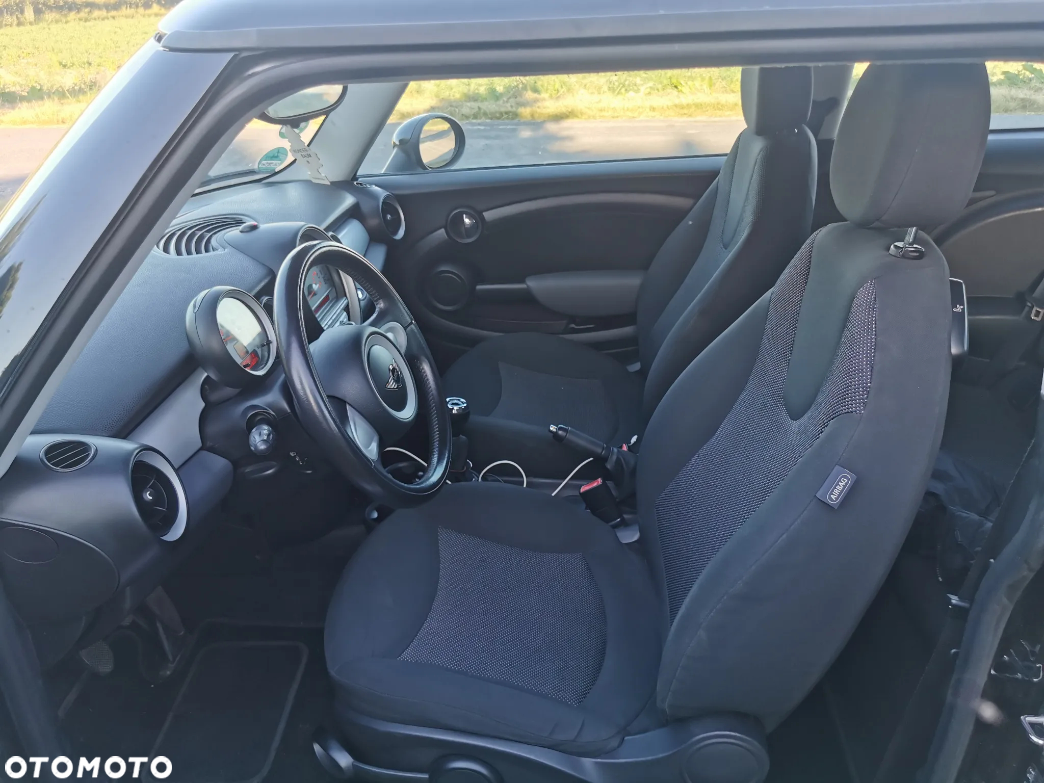 MINI ONE Standard - 8