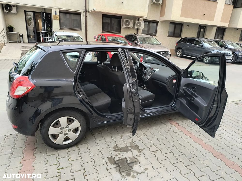 Kia Ceed Cee'd 1.6 DSL City - 6